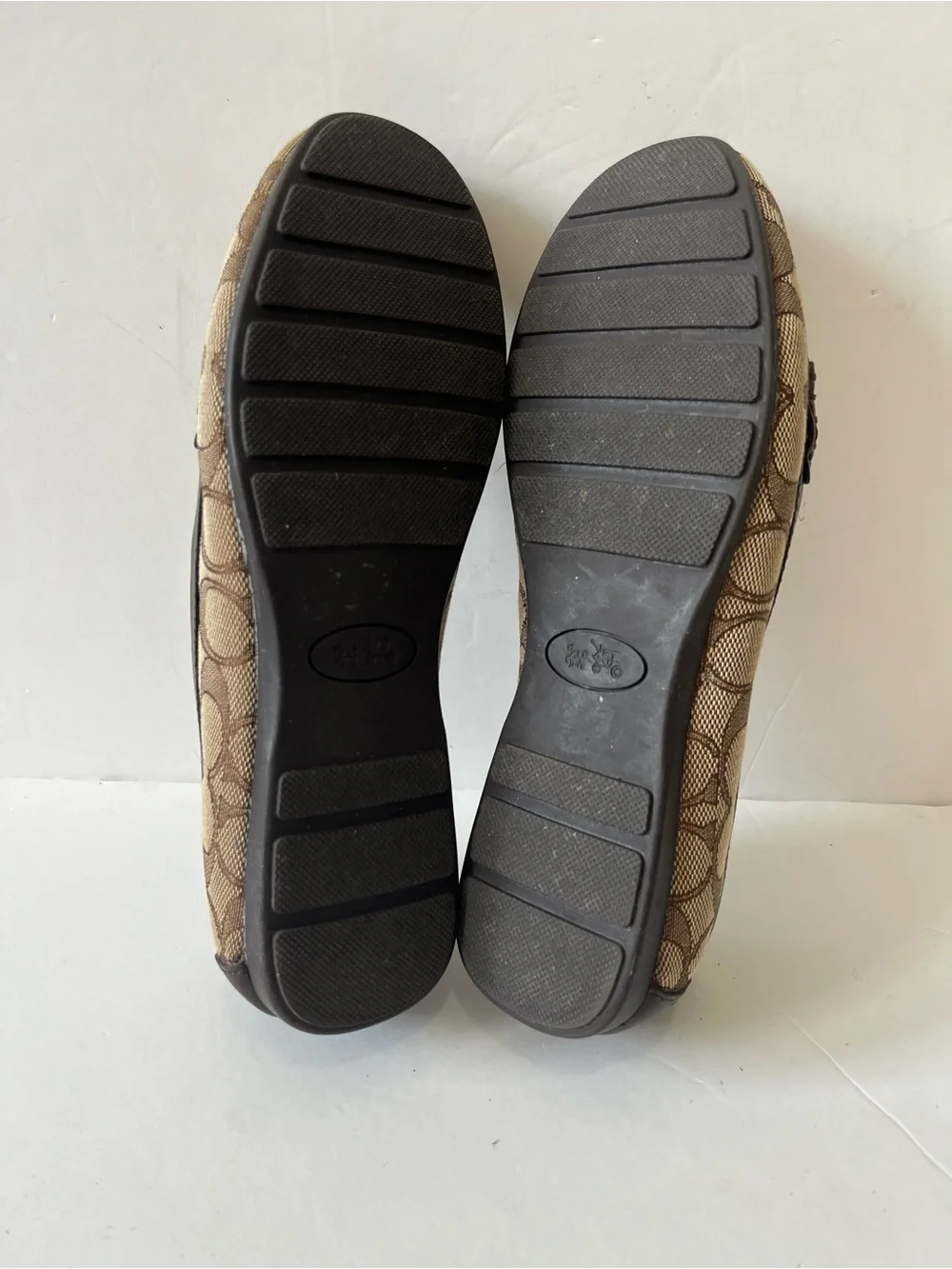 Coach olive Brown Signature logo Gold Hardware Canvas Driving Loafers size 7.5B